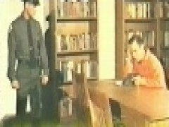 54圖書館囚犯被管理員幹