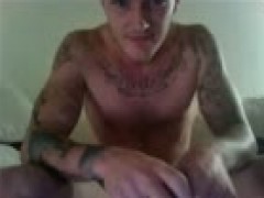 Christian sleazye Plays With himself on cam