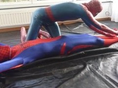 Spiderman Meets Spiderman