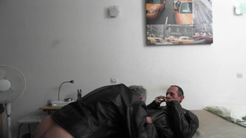 Bonne Baise Avec Mon Bear En Cuir