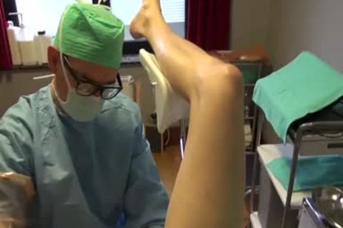 25yo Male Patient gets Fisting Initiation By Surgeon On The Examination Table.