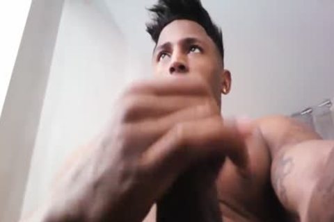 Flirt4Free Jose Ashanty - Tanned Latino Bodybuilder Cums before His Shower