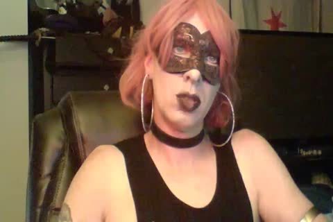 sexy Dancing Goth CD web camera Show (part 2 Of 2)