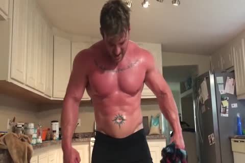 Muscle chap Rips Off clothes