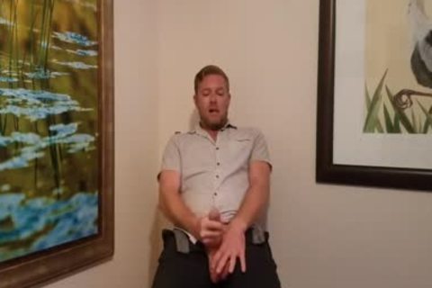Masturbation starring naked american amateur