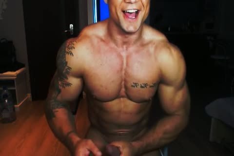 Ripped man Jerks