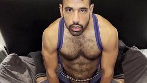 dom Tops Share mad Masked Bottom