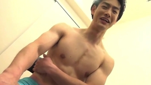 fashionable And beautiful lad!!!