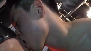 kissing 3