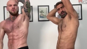 A Muscle Worship Session With Muscle Daddy Went Well [ONLYFANS]
