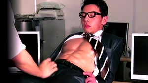 Office lad gets Sucked